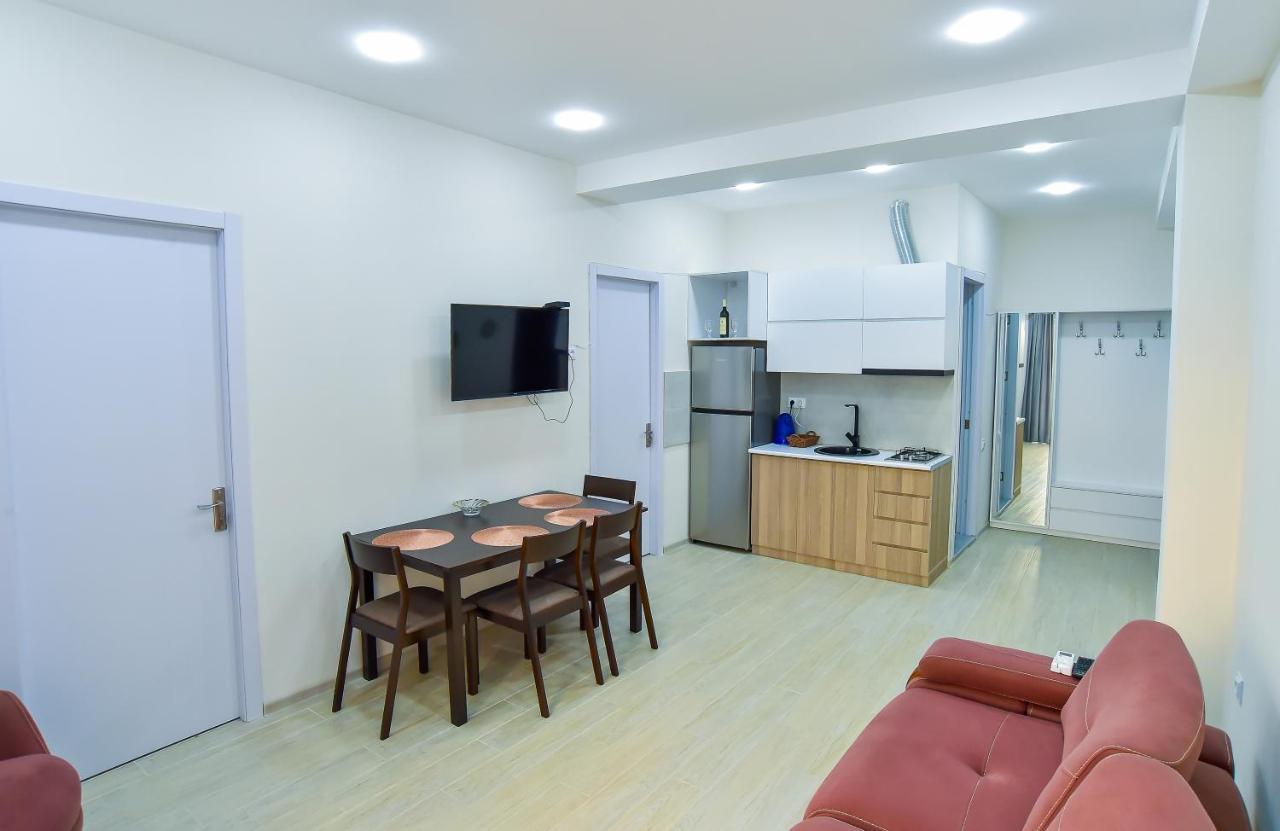 Valkhida'S Apartment Kutaisi Exteriör bild
